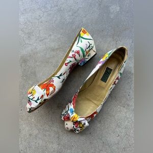 AUTHENTIC Gucci Ditzy Floral Sandals